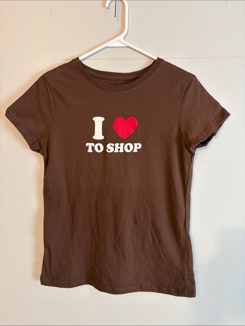Brown 'I ♥ To Shop' Short Sleeve Tee by Love Is..8-10. 💯 cotton.